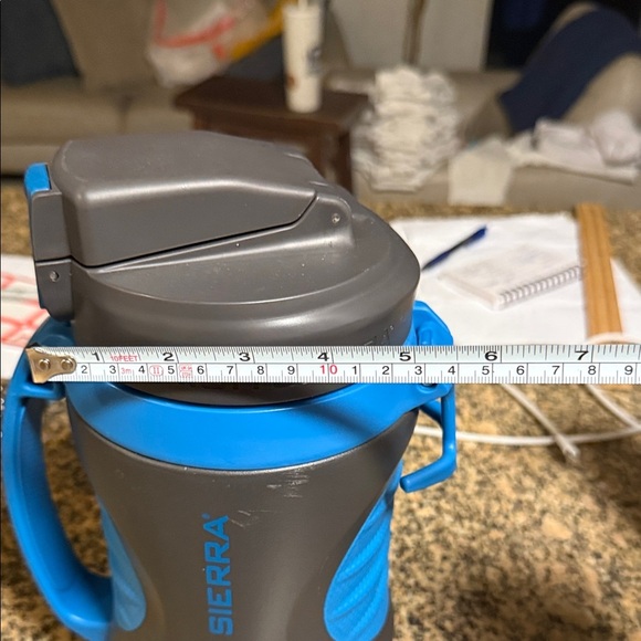 High Sierra Gray and Blue Water Bottle 64 oz - Picture 3 of 4